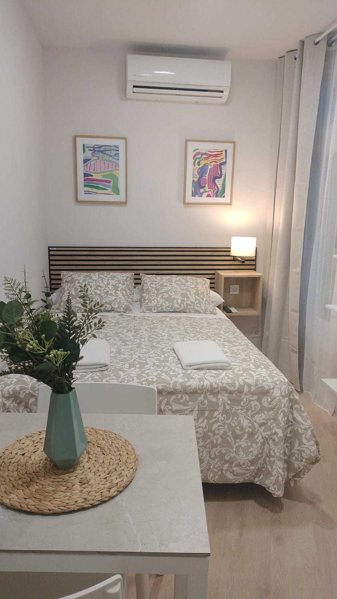 Room Gran Via Apartments Мадрид Екстериор снимка